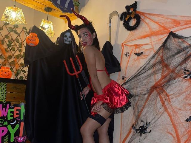 TheSecretOfRoomies - Sexe cam en vivo - 27745414