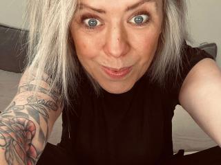 MiaHase-hot - Live sexe cam - 27761465