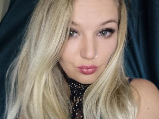 AlmaDeAngel69 - Live porn &amp; sex cam - 27786788