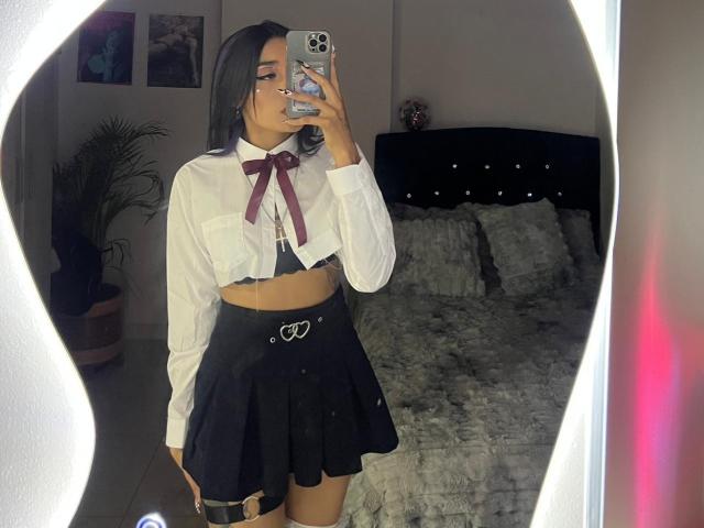 SalomeMille - Live sex cam - 27789725