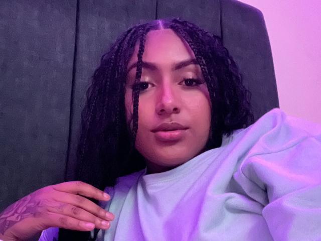 AmberQueeny - Live sex cam - 27790061