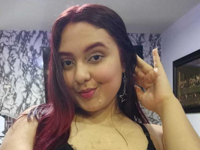 NicolleCollins - Live porn &amp; sex cam - 27790283