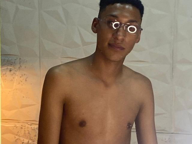 Domminick69 - Sexe cam en vivo - 27792659