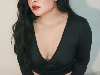 Sexy nude photo of AiuniHot