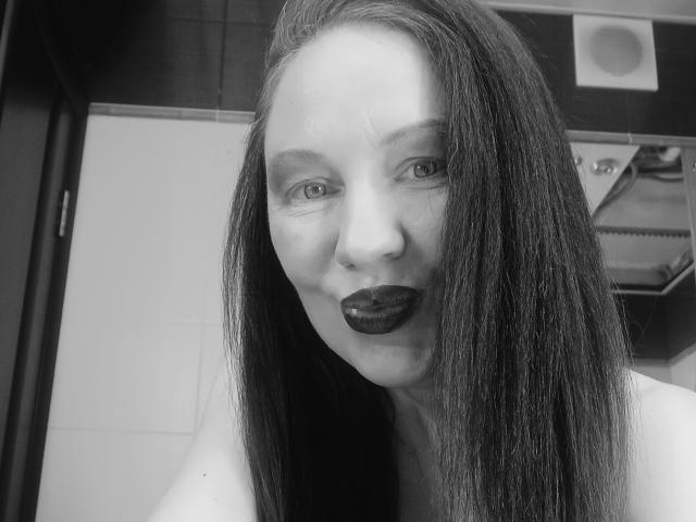 DashaHart - Live Sex Cam - 27800270