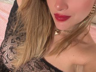 ArianaLu - Sexe cam en vivo - 27805556