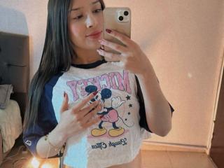 EmmaLombardi - Sexe cam en vivo - 27805736