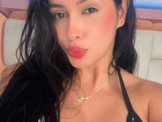 EmilyParkerr - Live porn &amp; sex cam - 27806498