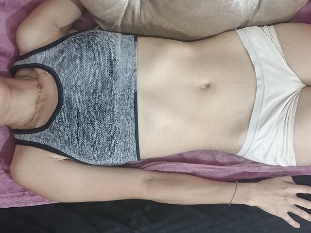 LilyHottie69 - Live porn &amp; sex cam - 27814925