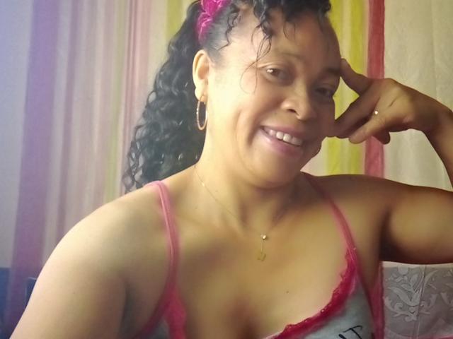 Rahel69 - Live sex cam - 27817577