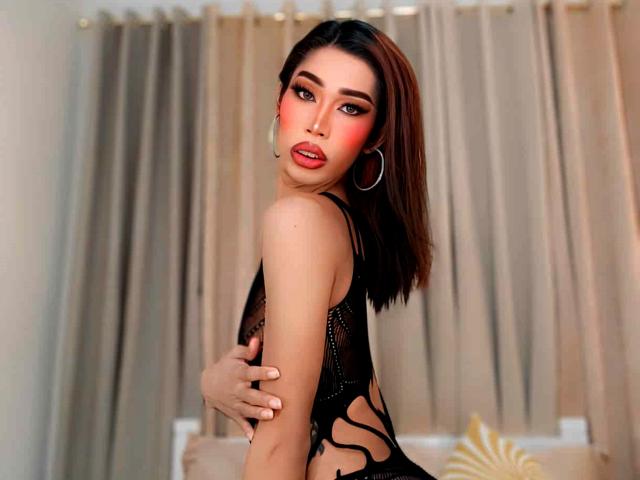 SeductiveBigCockSofia - Live porn &amp; sex cam - 27817598