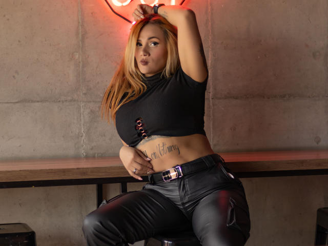 AzhunaStar - Sexe cam en vivo - 27820034