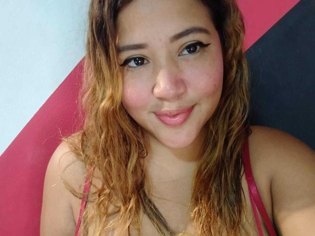 IamAhYours - Live sex cam - 27821324