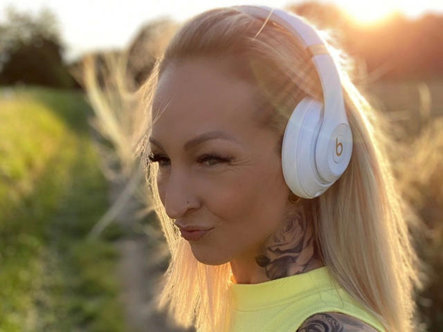 AlphaMaedchen-hot - Live porn &amp; sex cam - 27824888