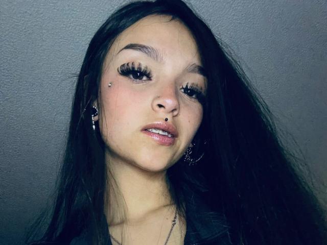 MarietteJones - Live sex cam - 27826265