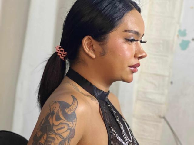 AmaraFoxy - Live Sex Cam - 27829754