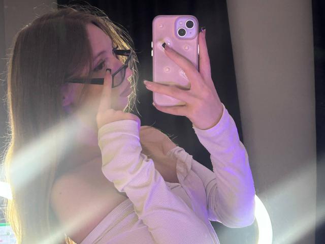 ElfinVibes - Live sexe cam - 27830303