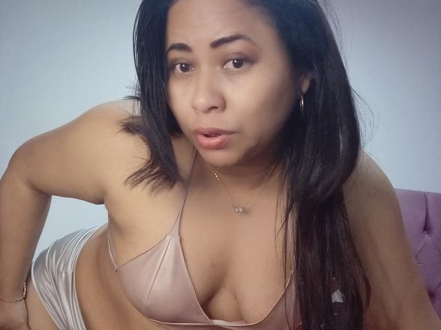MiaSalomeChaude - Sexe cam en vivo - 27831032
