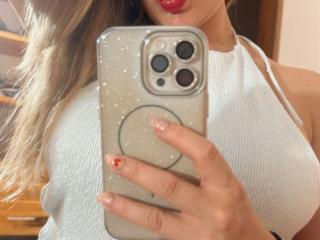 ArianaLu - Live porn &amp; sex cam - 27831470