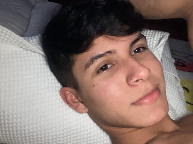 Angelitocute - Sexe cam en vivo - 27836960