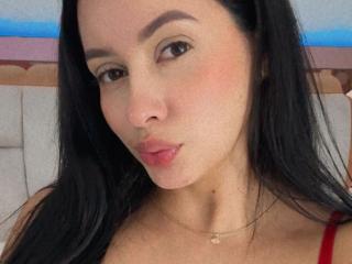 EmilyParkerr - Live porn &amp; sex cam - 27837044