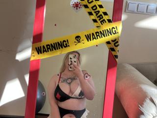 DiLaria - Live sex cam - 27842375