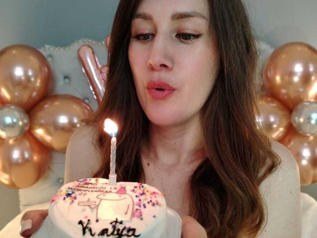 KatyaXRogers - Live Sex Cam - 27844472