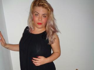 CleopatraBadGirl - Live sex cam - 2784761