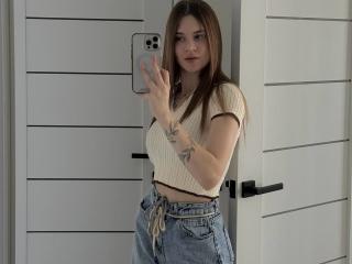 Sexy nude photo of LuisaClover