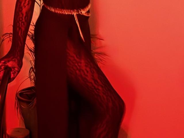 LydieFontaine - Live sex cam - 27862067