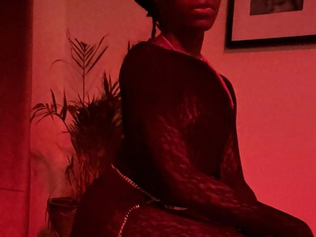 LydieFontaine - Live sex cam - 27862076