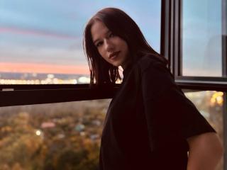 Sexy nude photo of AngelaXSmile