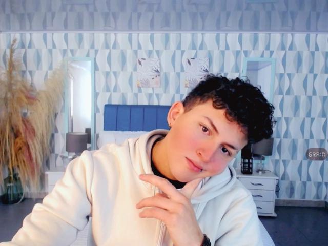 AxelSavage - Live sex cam - 27864245