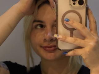 AtheneaRossi - Sexe cam en vivo - 27864515