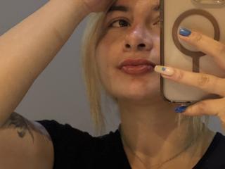 AtheneaRossi - Live porn &amp; sex cam - 27864518