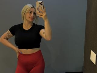 AtheneaRossi - Live porn &amp; sex cam - 27864524