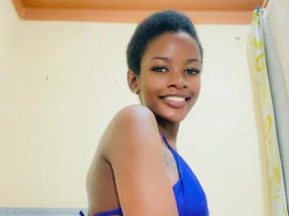 Sexy nude photo of ZaireAbby