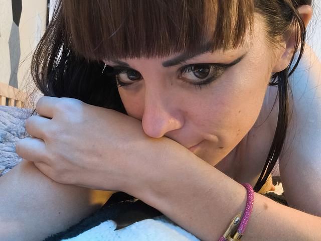 OrianaLaFrancaise - Sexe cam en vivo - 27879503