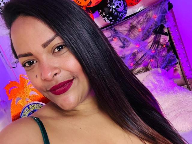 DannaRamiirez - Live Sex Cam - 27879653