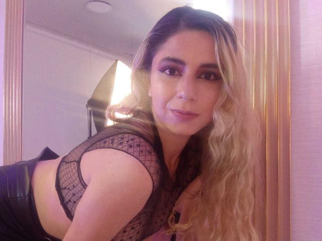 SophieTeller - Live Sex Cam - 27881447