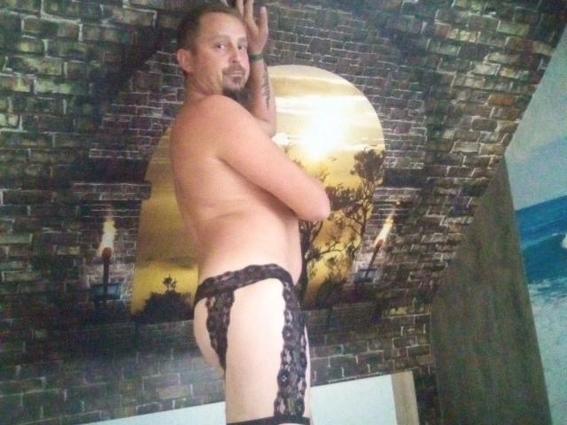 Major-hot - Sexe cam en vivo - 27884798