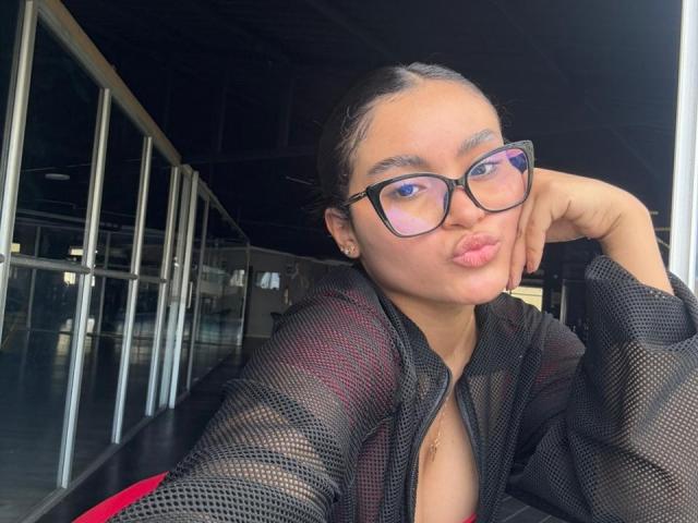 MiiaPalmer - Live sexe cam - 27889697