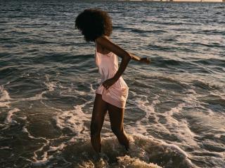 Sexy nude photo of KharlaQueen