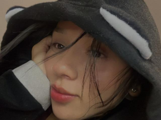 KloeThompson - Live sex cam - 27901889