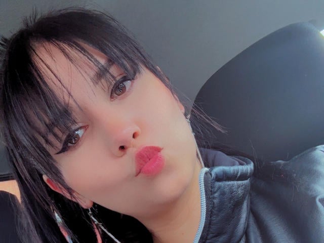 Kkatalina - Élő pornó és szexkamera - 27905672