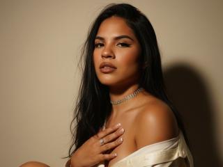 Sexy nude photo of KamilaYSara