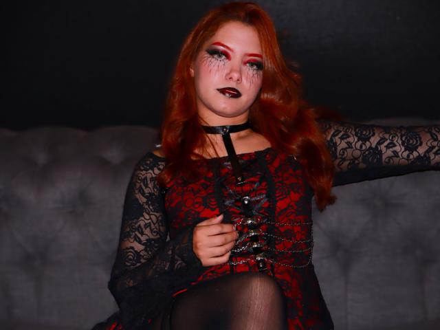 EmmaThomsonn - Live porn &amp; sex cam - 27910895