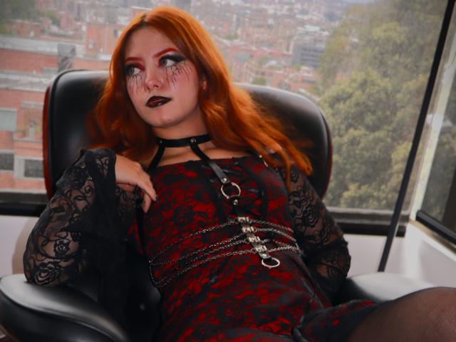 EmmaThomsonn - Live porn &amp; sex cam - 27910904