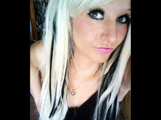 Kitty-Deluxe-hot - Live sexe cam - 27913199