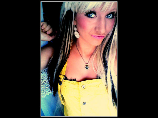 Kitty-Deluxe-hot - Live sex cam - 27913208